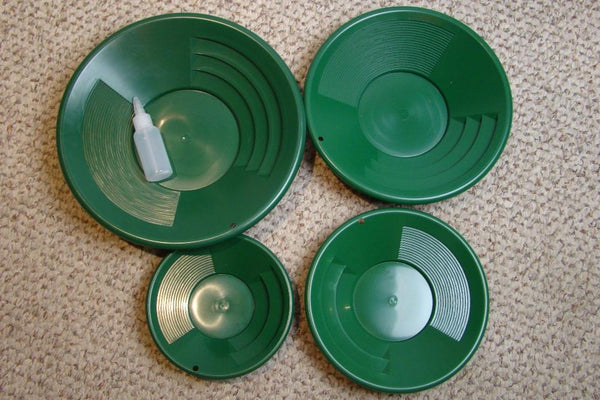 Lot of  4 Green or Blue or Black Gold Pans 8"-10"-12"-14" Bottle Snuffer-Panning-Mining